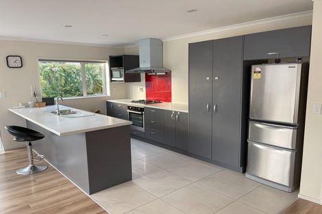 Photo of property in 4 Montego Place, Grenada Village, Wellington, 6037