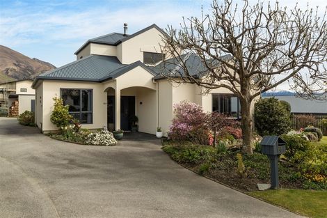 Photo of property in 113 Meadowstone Drive, Wanaka, 9305
