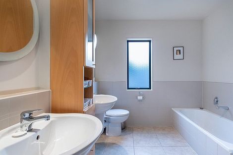 Photo of property in 115a Kowhai Road, Mairangi Bay, Auckland, 0630