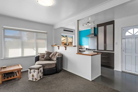 Photo of property in 1 Riverside Drive, Whakatane, 3120