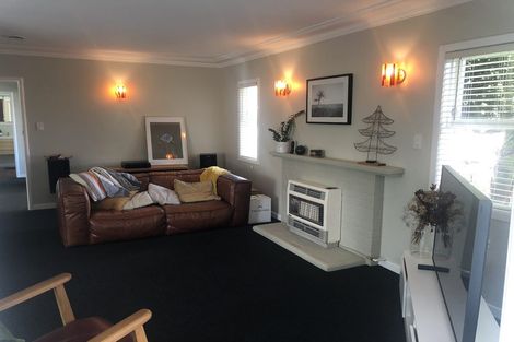 Photo of property in 1/1 Sylvan Park Avenue, Milford, Auckland, 0620