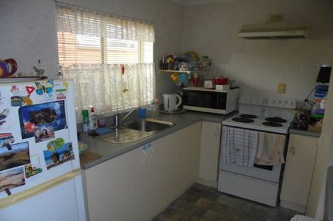 Photo of property in 1/2 Doment Crescent, Orewa, 0931
