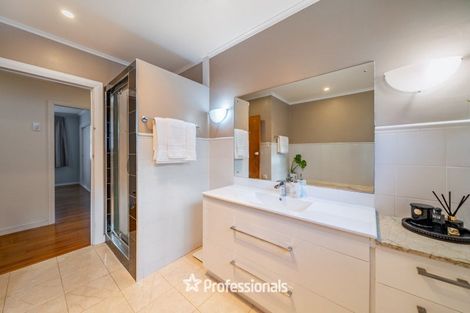 Photo of property in 14 Pinehaven Road, Pinehaven, Upper Hutt, 5019