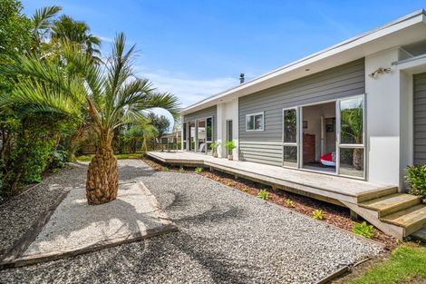 Photo of property in 25 Shoemaker Road, Waipu, 0510