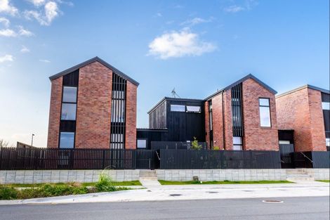 Photo of property in 20 Atutahi Lane, Papamoa, 3118