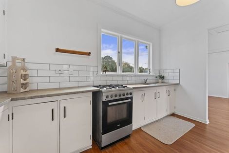 Photo of property in 27 Waldegrave Street, Palmerston North, 4410