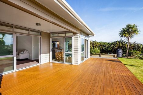 Photo of property in 9a Dolphin Parade, Bell Block, New Plymouth, 4312