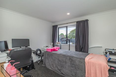 Photo of property in 202a Bath Street, Levin, 5510