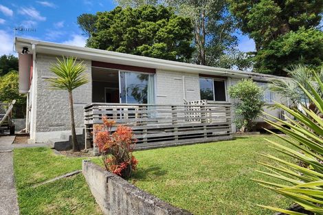 Photo of property in 16 Hillside Drive, Maoribank, Upper Hutt, 5018