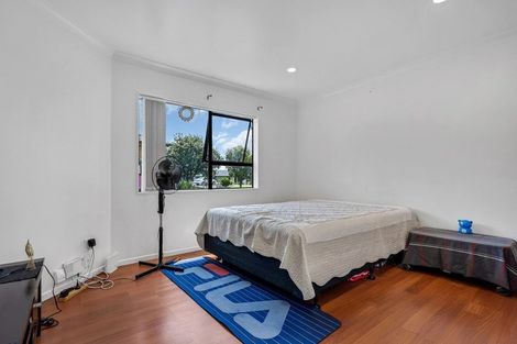 Photo of property in 8 Chardonnay Rise, Henderson, Auckland, 0612