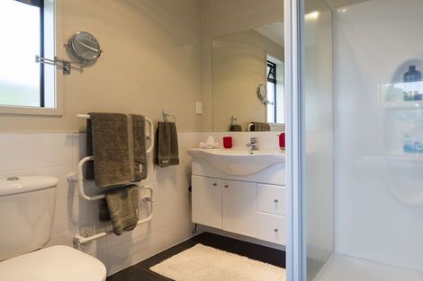 Photo of property in 8 Olive Close, Omokoroa, 3114