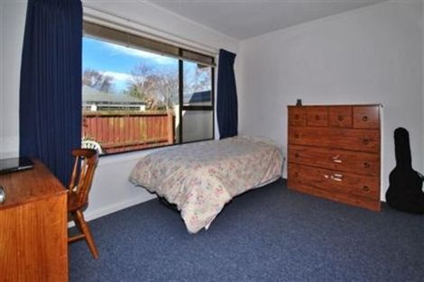 Photo of property in 1/412 Memorial Avenue, Burnside, Christchurch, 8053