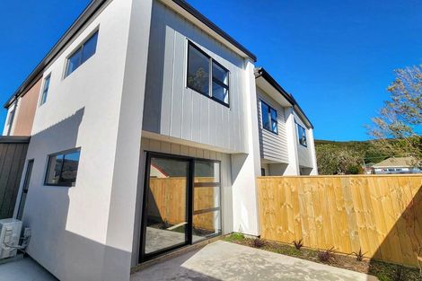 Photo of property in 7/31 Wainuiomata Road, Wainuiomata, Lower Hutt, 5014