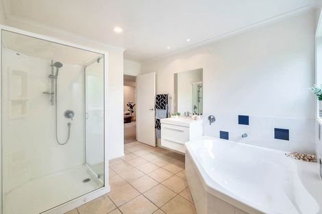 Photo of property in 32k Parr Terrace, Castor Bay, Auckland, 0620