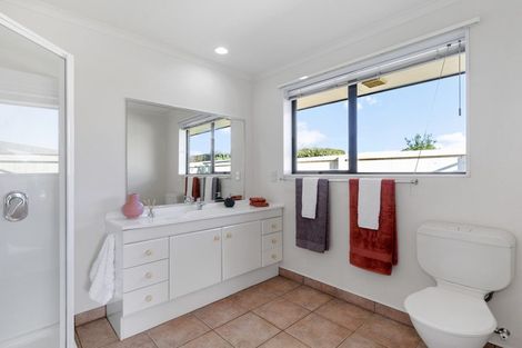 Photo of property in 1 The Willows, Springlands, Blenheim, 7201