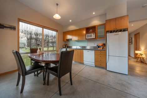 Photo of property in 27 Waimana Place, Wanaka, 9305