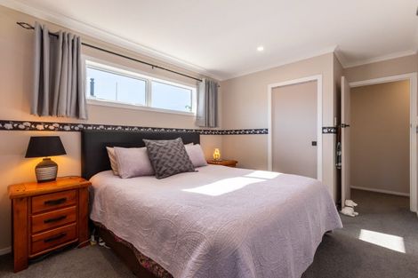 Photo of property in 63 Burgoyne Street, Woodville, 4920