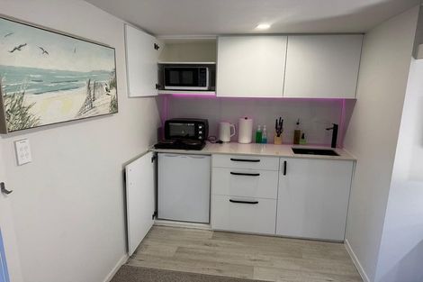 Photo of property in 36 Rame Road, Greenhithe, Auckland, 0632