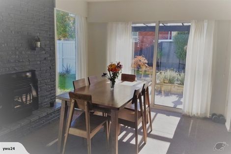 Photo of property in 129 Warren Crescent, Hillmorton, Christchurch, 8025