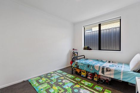 Photo of property in 18 Pioneer Crescent, Omokoroa, 3114