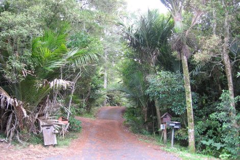 Photo of property in 4 Valley Road, Titirangi, Auckland, 0604