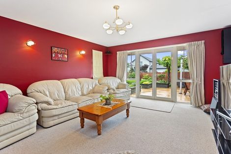 Photo of property in 43 Belgrave Drive, Rangiora, 7400