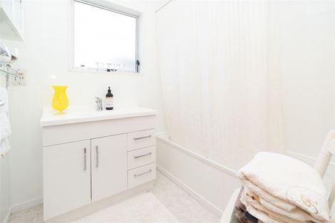 Photo of property in 114 Lewis Street, Glenview, Hamilton, 3206