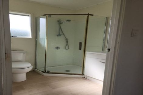 Photo of property in 11 Balwyn Place, Clendon Park, Auckland, 2103