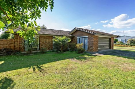 Photo of property in 11 Evanda Crescent, Conifer Grove, Takanini, 2112