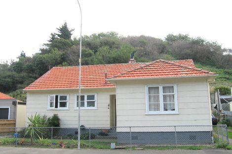 Photo of property in 6 Main Street, Hospital Hill, Napier, 4110