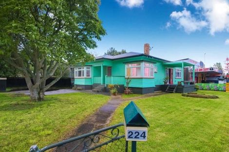 Photo of property in 224 Rosebank Road, Avondale, Auckland, 1026
