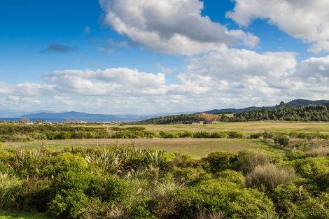 Photo of property in 28 Lacebark Drive, Kinloch, Taupo, 3377