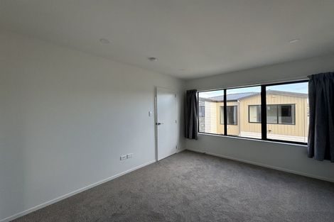 Photo of property in 16 Elegant Lane, Ranui, Auckland, 0612