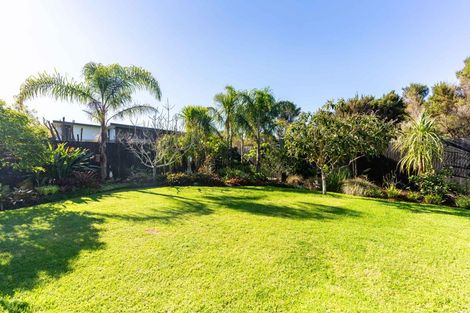Photo of property in 37 Grove Road, Mangawhai Heads, Mangawhai, 0505