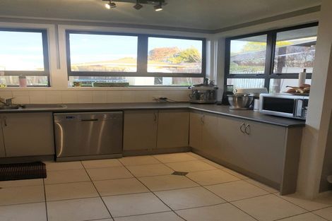 Photo of property in 39 Moire Road, Massey, Auckland, 0614