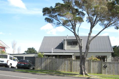 Photo of property in 67 Heta Road, Highlands Park, New Plymouth, 4312