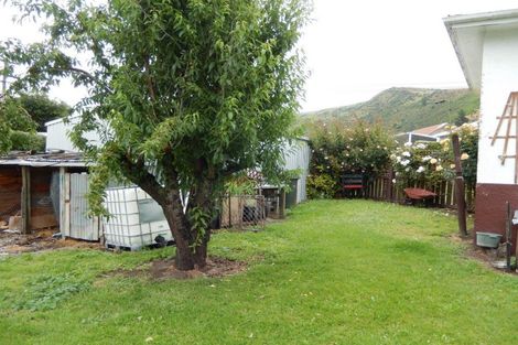 Photo of property in 98 Cheviot Street, Roxburgh, 9500
