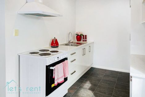 Photo of property in 12 Friesian Drive, Mangere, Auckland, 2022