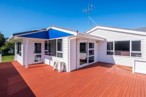 Photo of property in 14 Rata Road, Raumati Beach, Paraparaumu, 5032