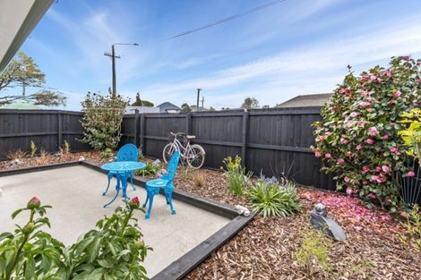 Photo of property in 2/24 Avonhead Road, Avonhead, Christchurch, 8042