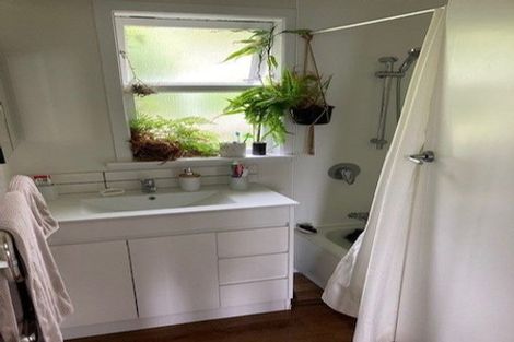 Photo of property in 92 Karepa Street, Brooklyn, Wellington, 6021