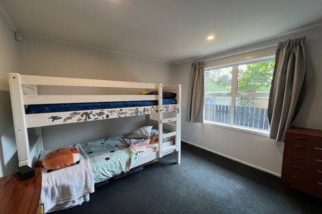Photo of property in 82 Glen Marine Parade, Glendene, Auckland, 0602