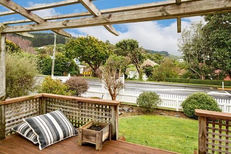 Photo of property in 112 Oriel Avenue, Tawa, Wellington, 5028