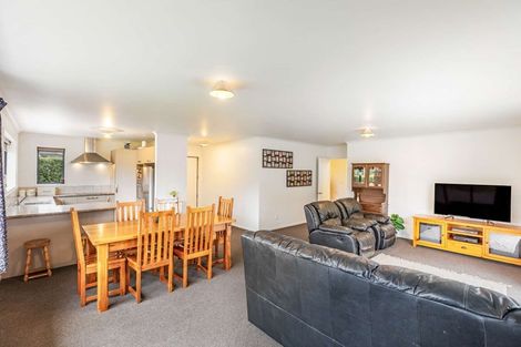 Photo of property in 15 Church Street, Oxford, 7430