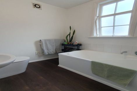 Photo of property in 13a George Street, Thorndon, Wellington, 6011