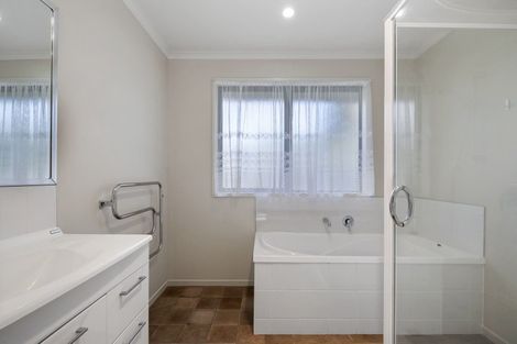 Photo of property in 18 Victoria Street, Richmond Heights, Taupo, 3330