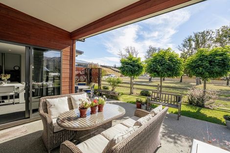 Photo of property in 54 Stratford Drive, Mount Pisa, Cromwell, 9383