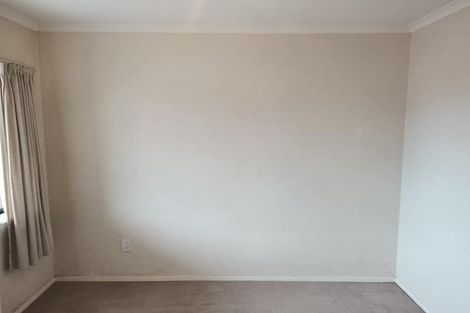 Photo of property in 10 Matilda Place, Weymouth, Auckland, 2103