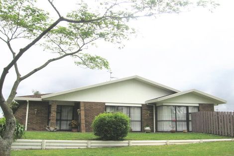 Photo of property in 2/4 Coronation Avenue, Pukekohe, 2120