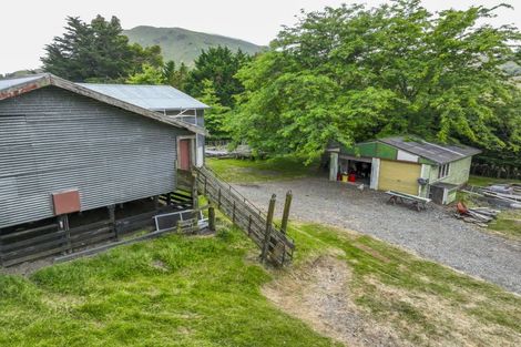 Photo of property in 1544 Kahuranaki Road, Kahuranaki, Havelock North, 4295